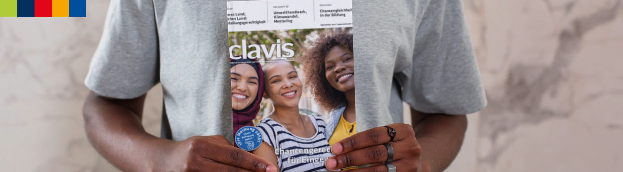 Neue Ausgabe clavis 03/2021: Chancengerechtigkeit für Eingewanderte